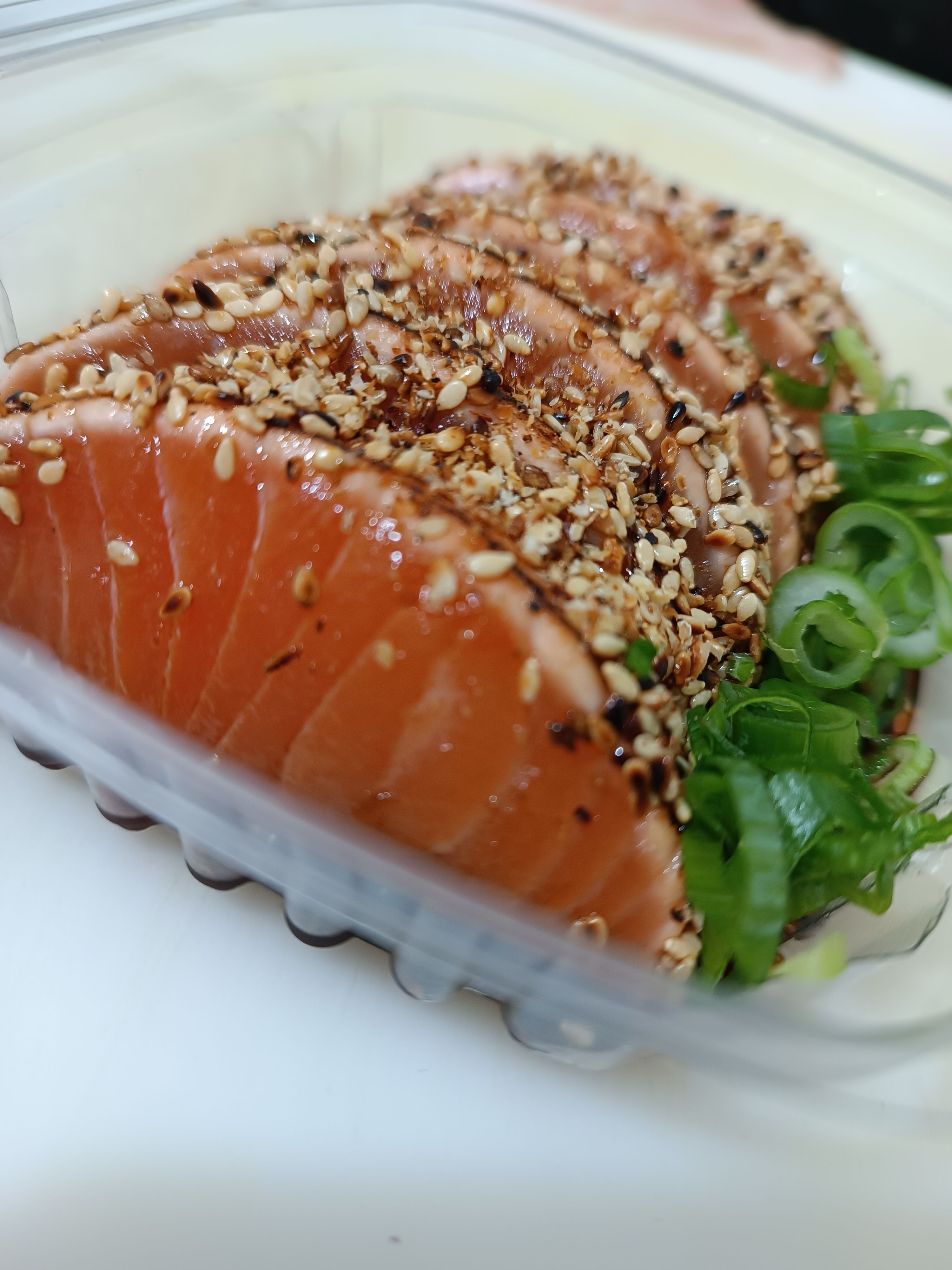 SASHIMI SALMÃO FLAMBADO 6 FATIAS