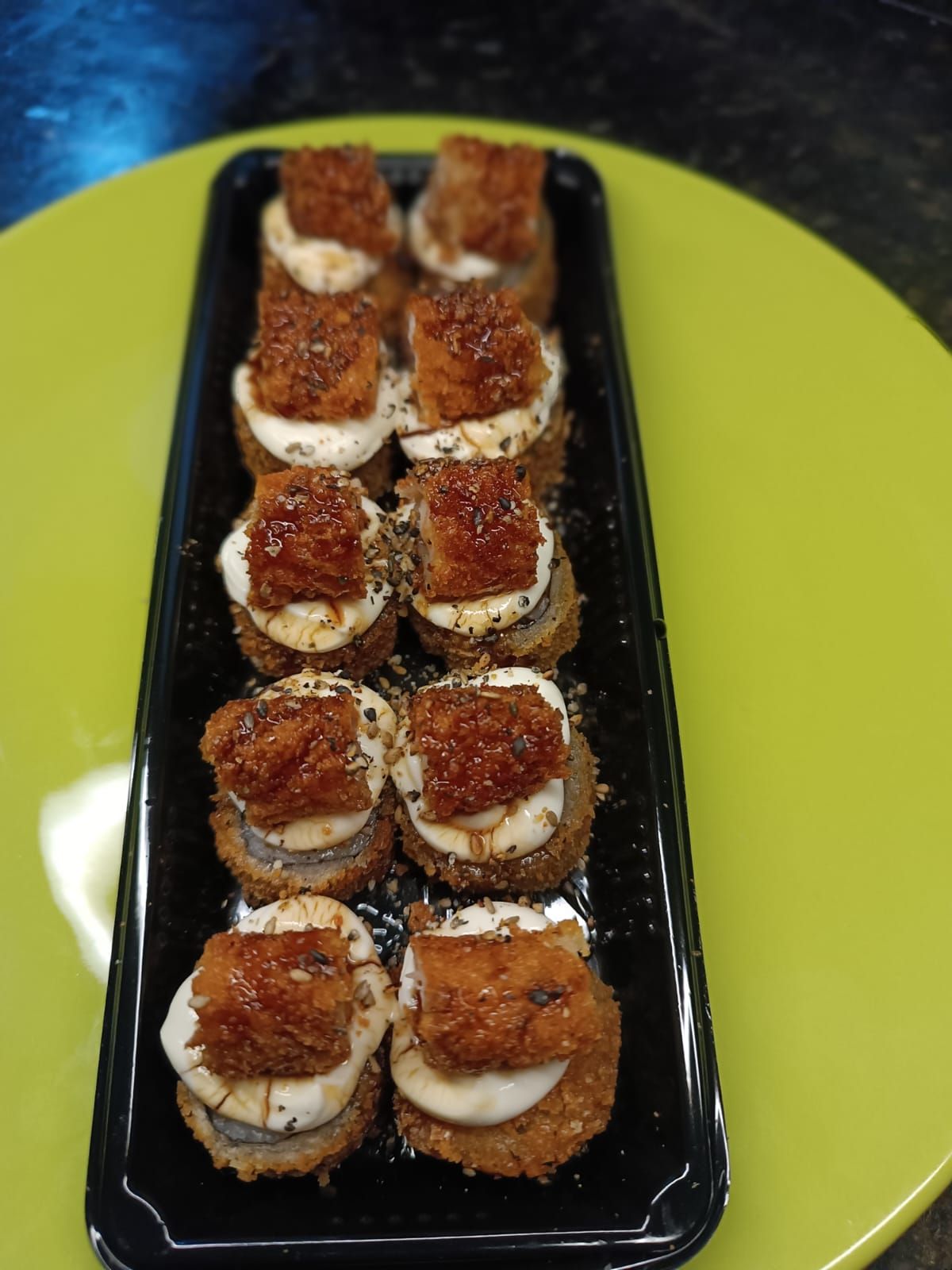 HOT ROLL CAMARÃO EMPANADO 10 UNIDADES